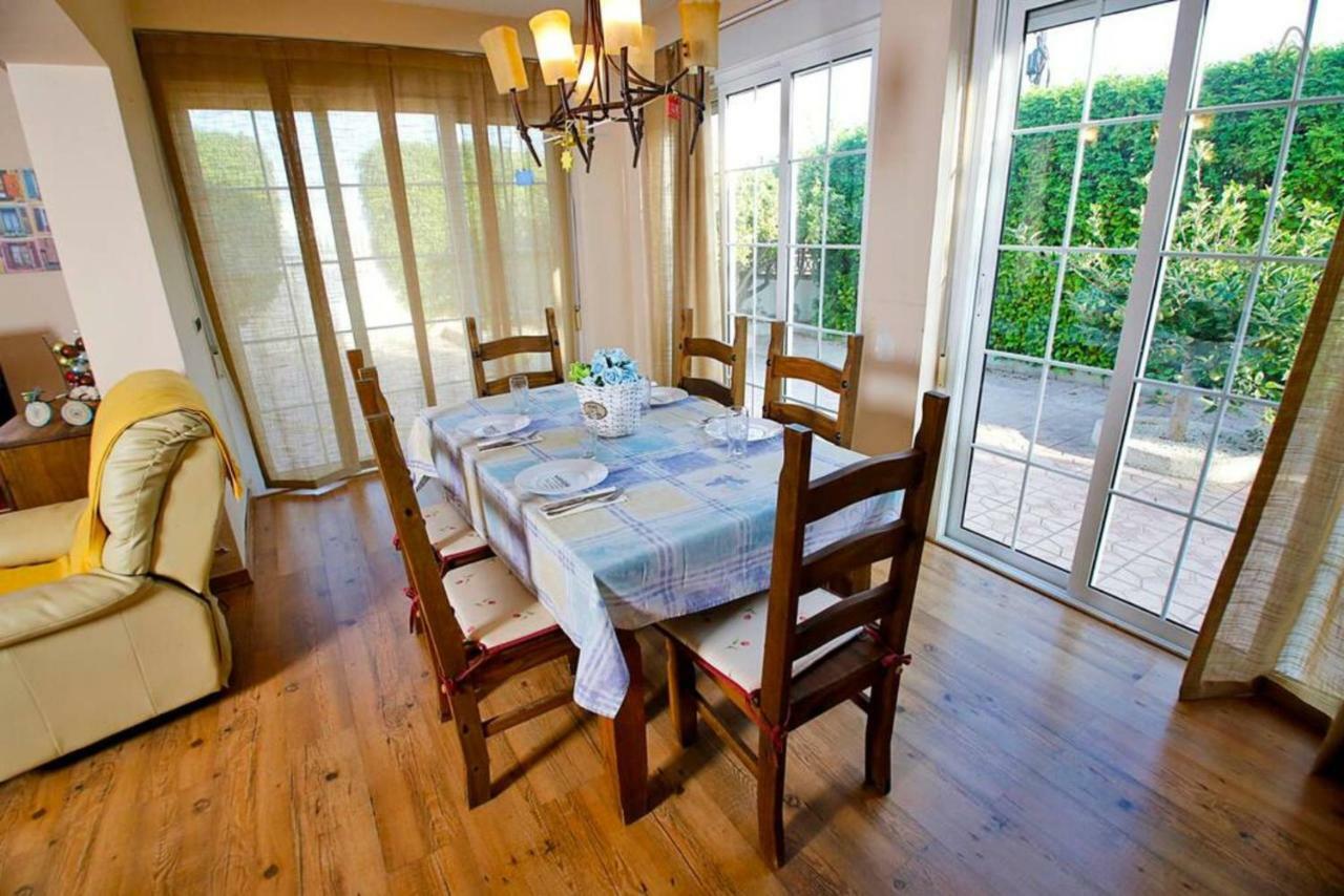Arenales Great Home With Ac, Pool And Barbecue アレナレス・デル・ソル エクステリア 写真